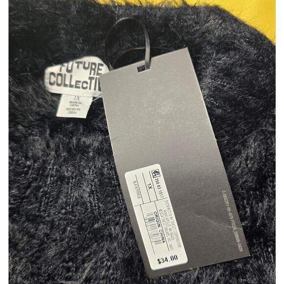 Future Collective Women's Black Fuzzy Crewneck Sweater- Size 1X - Picture 4 of 4